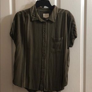 Button down American eagle shirt